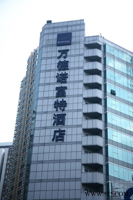 广告新技术  led发光字/冲孔字/灯箱字厂家/幕墙大型广告工程