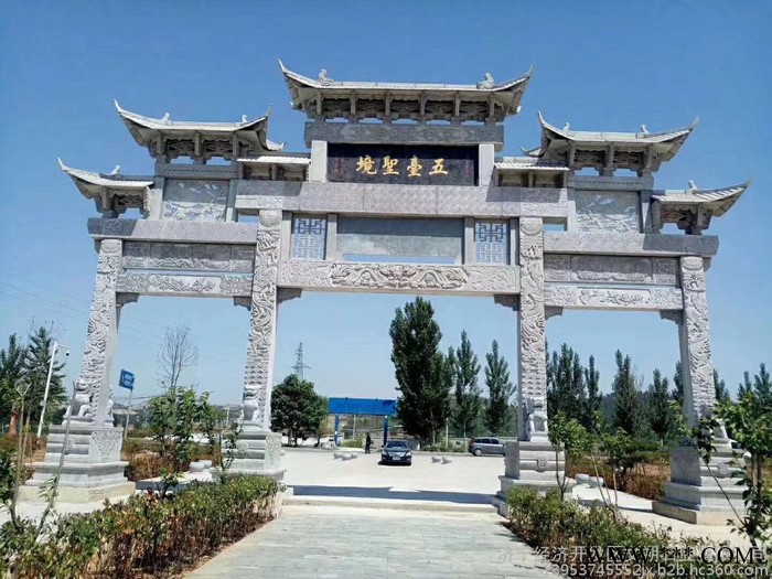 厂家常年供应古建石牌楼 寺庙山门牌坊制作 石牌楼设计欢迎电联图1