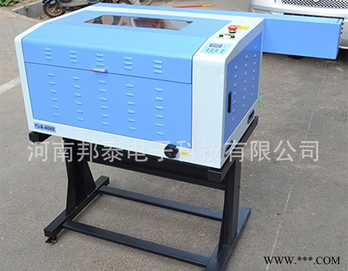 上海激光雕刻机小型玻璃玉石水晶杯子亚克力工艺品激光雕刻机图3