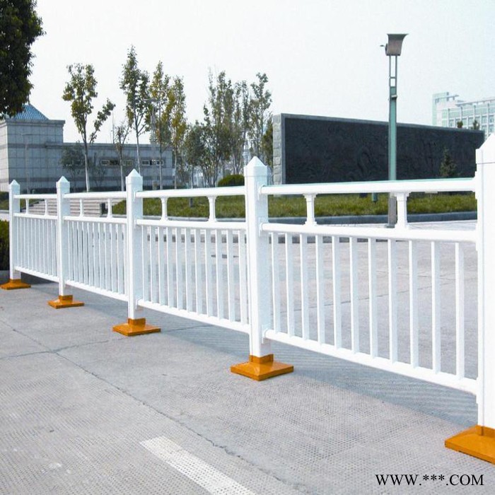广告牌隔离栅 城市道路隔离栅 机非分离隔离栅 人车分离隔离栅 松雯护栏制品 品质保证图5