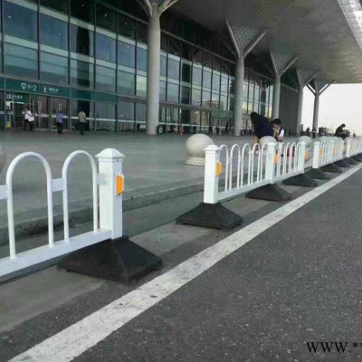 施工隔离板 固定式蓝色彩钢围挡 祈虹PVC围挡 城市交通隔离护栏价格