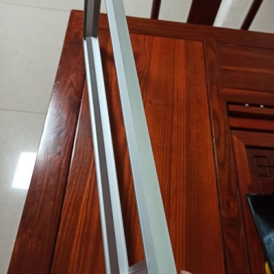 百诺威地铁灯箱喷涂铝型材边框 户外大型广告牌铝型材 标识标牌铝型材 地铁灯箱广告铝边框