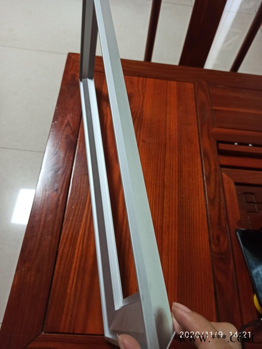 百诺威地铁灯箱喷涂铝型材边框 户外大型广告牌铝型材 标识标牌铝型材 地铁灯箱广告铝边框图4