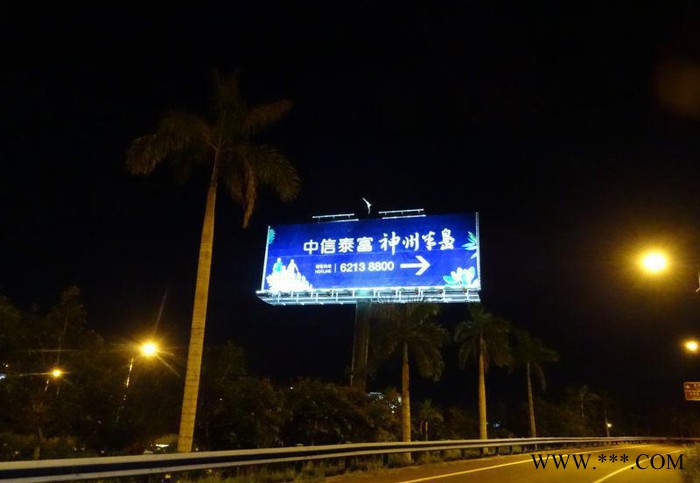 T型广告牌照明  3角广告牌照明 广告牌太阳能照明 广告牌太