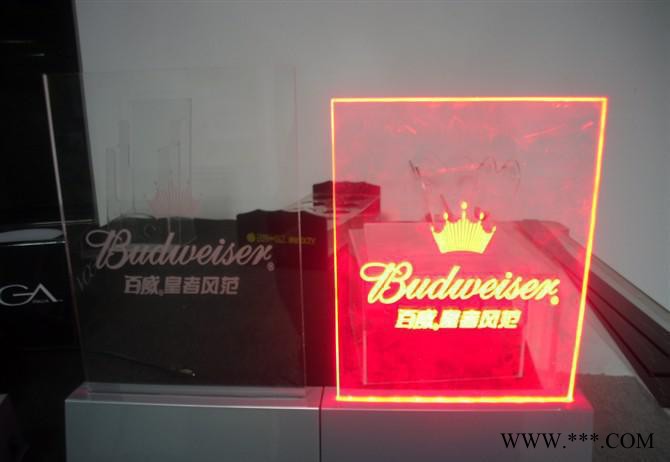 百威啤酒广告牌，亚克力发光广告牌，有机玻璃LED桌牌图2