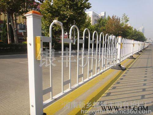 北京道路中心隔离护栏|带广告牌道路隔离护栏|市政道路防眩光护栏图7