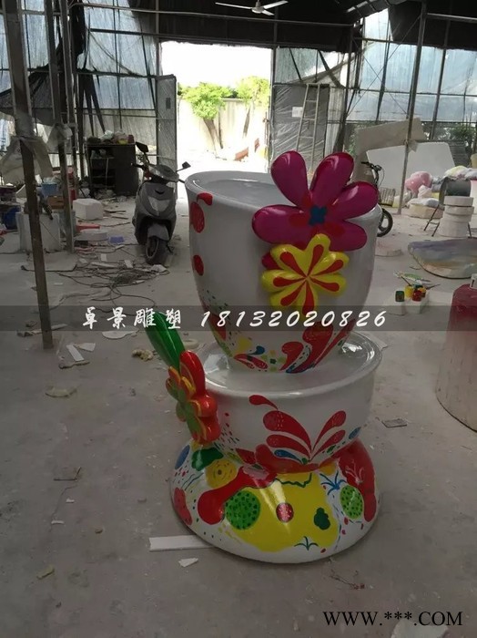 玻璃钢杯子，彩绘杯子雕塑图4