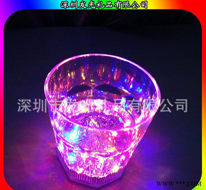 深圳促销礼品 广告促销礼品 发光杯子 闪光啤酒杯 发光礼品图1