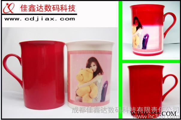 青海西宁玉树杯子上印人像照片制作机器 热转印烤杯机设备 神奇魔术变色杯加工制作设备 成都佳鑫达数码影像杯机器批发图3