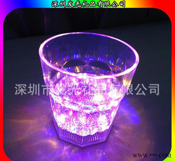 深圳广告礼品策划定制促销广告语 发光杯子 闪光啤酒杯 礼品图1