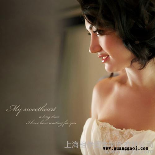 国外**婚纱照片处理排版，华人影楼，婚庆系列，婚纱系列，风格也可根据客人需求，数码照片处理，修图调色设计排版一体式．图2