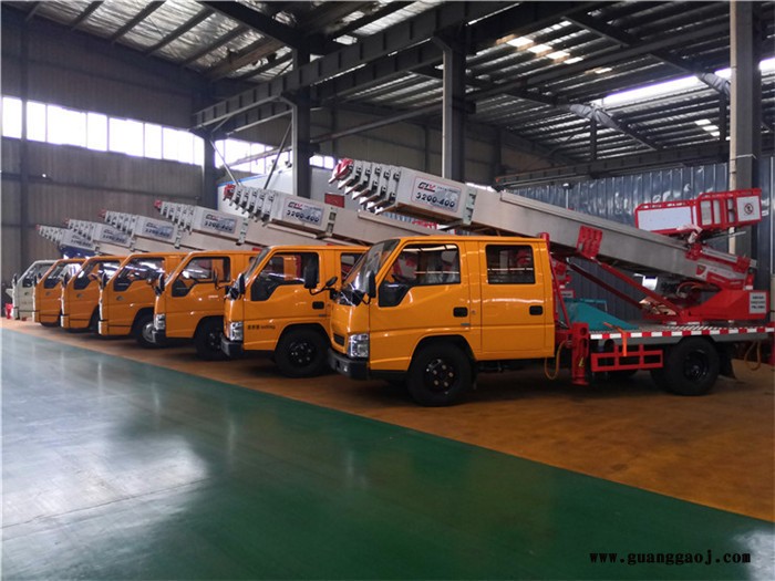 鄂州市湖北程力集团云梯车低价转让二手车_32米搬运上楼云梯车图5