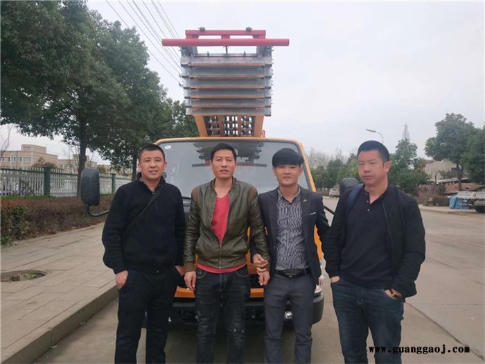 柳州市湖北程力32米云梯车价格_28米装修材料上楼云梯车图7