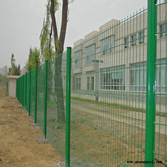 双边丝隔离网 山地防护隔离网 美观实用浸塑双边丝隔离网出厂价批发图2
