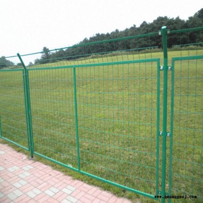 出厂价销售美观牢固农场隔离网 道路园林隔离网 公园绿化隔离网