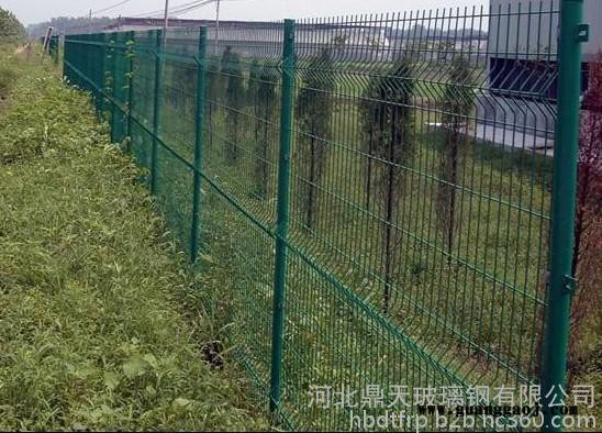 河北鼎天厂家定做 铁路隔离网、桥梁护栏、车间隔离网质量保证欢迎选选购 铁路隔离网图3