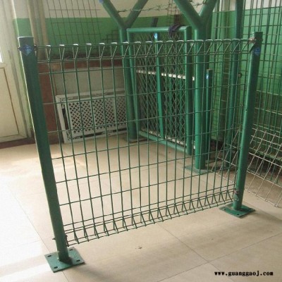 振鼎田园围墙用静电护栏网 喷涂耐候双圈护栏网 低碳钢丝临边防护栏