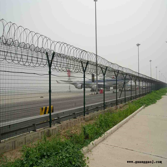 朋英 ** 机场隔离网 机场临路边隔离网护栏 机场安全防护隔离网图5