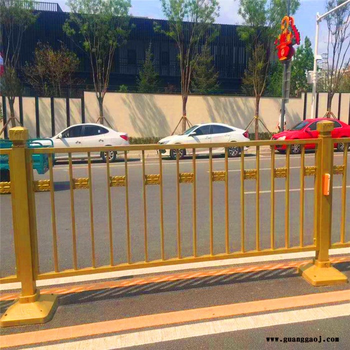 隔离栏杆隔离栏三代中央隔离栏厂家现货批发道路隔离栏防护栏图6