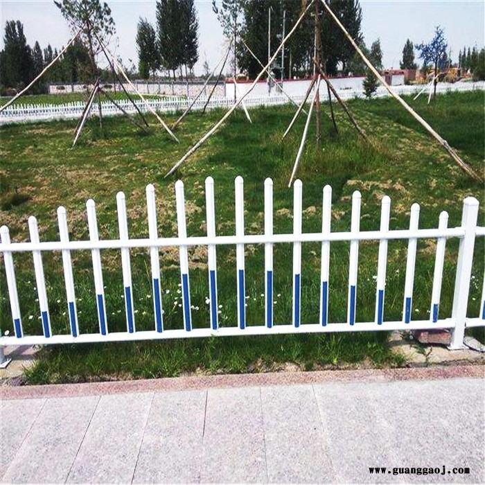 朋英 ** 交通防撞隔离栏 公路京式隔离栏 抗晒安全隔离栏 出厂价销售图5
