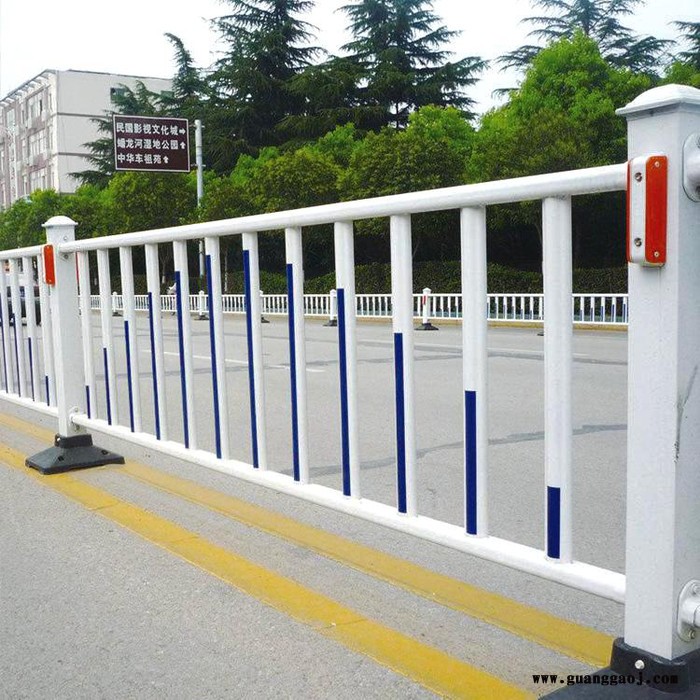 振鼎中央隔离栏 公路防撞隔离栏 喷塑耐用市政隔离栏  ** 内蒙古图3