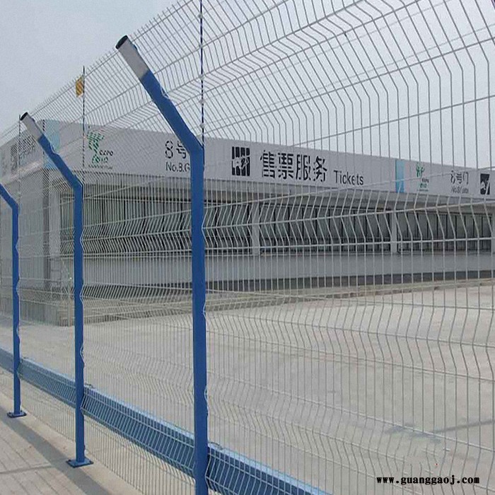振鼎包塑铁线学校操场隔离栏 道路防护焊接隔离栏各种规格  振鼎**图3