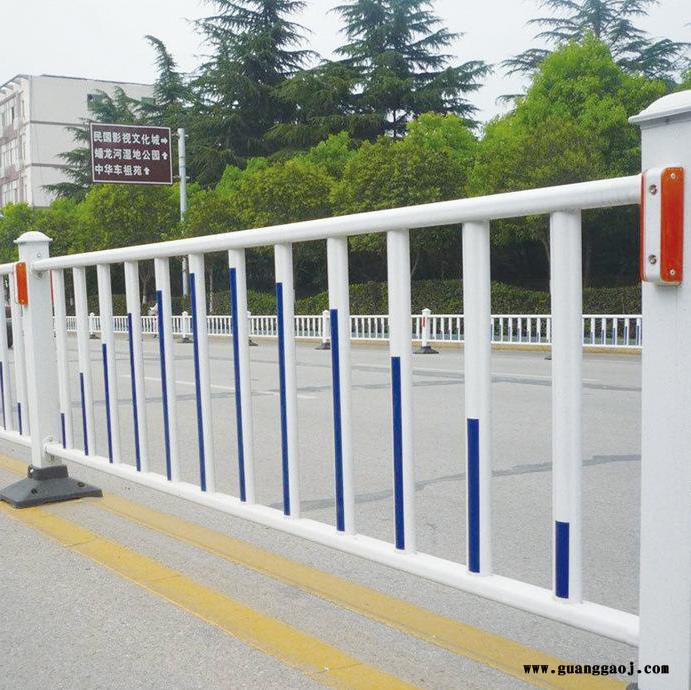 振鼎 长期批发 现货加工 市政交通隔离栏 市政锌钢围挡 防撞图2