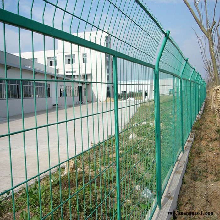 朋英 ** 小区铁丝焊接围栏网 框架安全护栏网 公园外围墙隔离栏图3