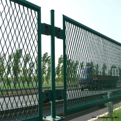 振鼎 高速公路防护网 钢板隔离栏 浸塑钢板隔离栏  ** 张家口