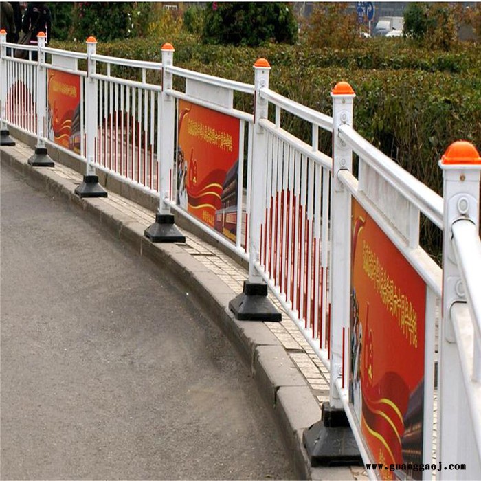 振鼎 人行道栏杆 市政道路隔离栏杆 公路中间隔离栏杆 ** 宁夏图1