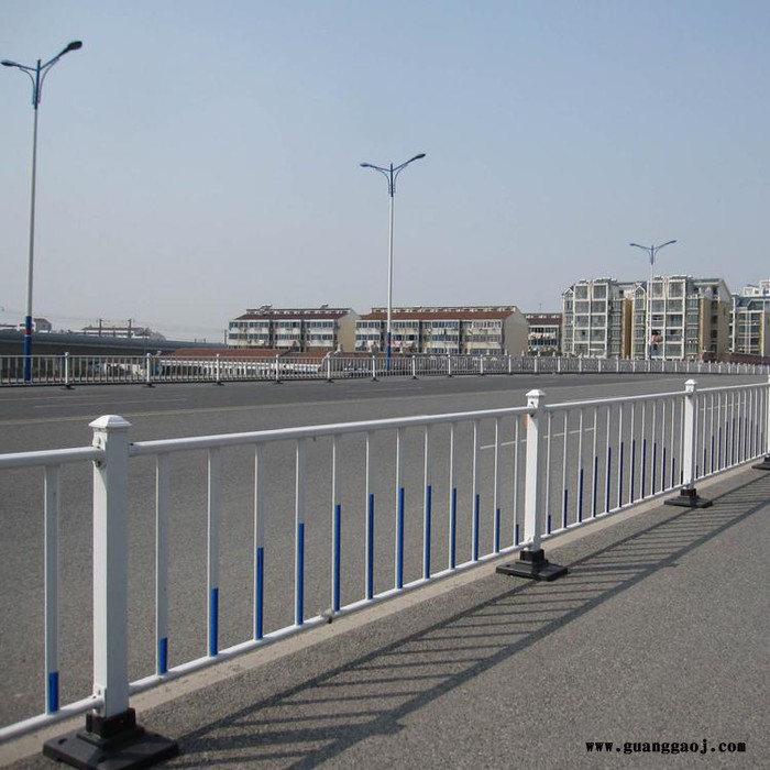 市政道路围栏 城市道路安全防护隔离栏 马路隔离栏