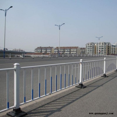市政道路围栏 城市道路安全防护隔离栏 马路隔离栏