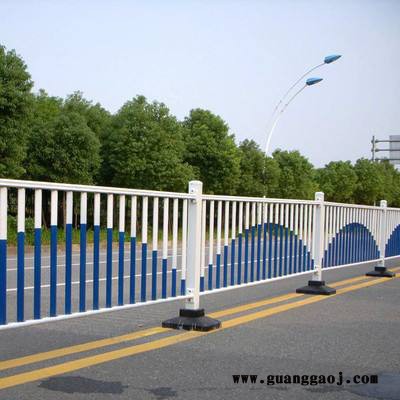 朋英 ** 市政园林护栏网 市政防护栏 道路安全隔离栏图5