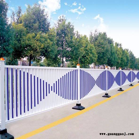 朋英 市政防护栏 道路隔离护栏网 公路中央隔离防撞栏 厂家直接报价图3