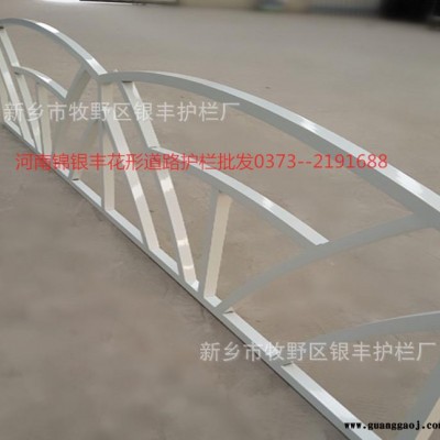 湖北武汉交通市政护栏 锌钢护栏 道路中央移动隔离栏加工定做