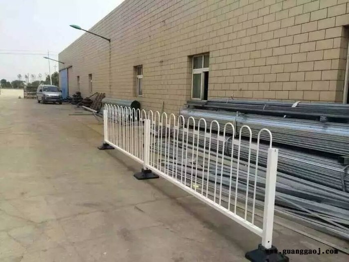 m型京式护栏 白色 u型隔离栏图3
