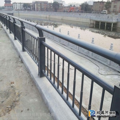 景观仿木护栏 隔离栏杆 景观道路立柱 价格表 天津瑞德隆
