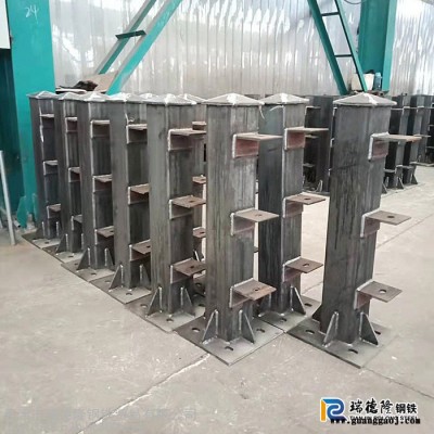 道路景观护栏 防撞隔离栏 喷涂立柱 高硬度 天津瑞德隆