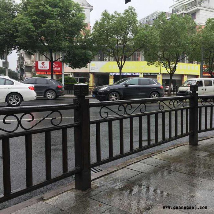 道路护栏隔离栏  市政隔离护栏图5