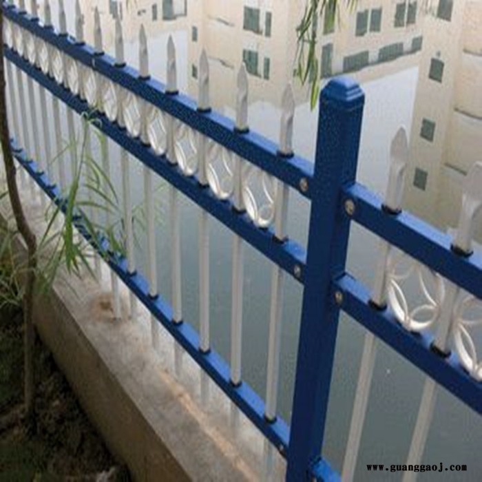 朋英 厂家供应 小区庭院锌钢栏杆 小区围墙防护栏 学校围墙隔离栏图2