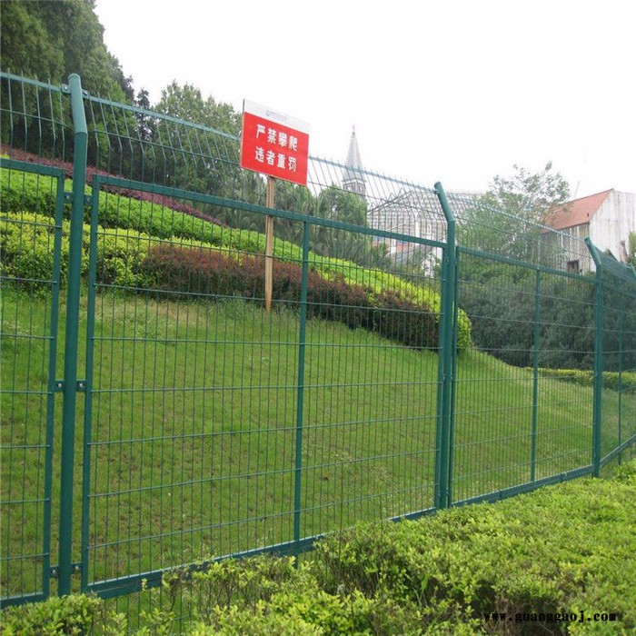 朋英实体厂家现货促销 低价批发 公路隔离网 公路铁丝隔离网 框架隔离栏栅图2
