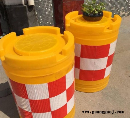 天恒博达水马隔离墩 高速公路交通警示桶 新料吹塑隔离墩图4