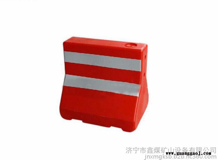塑料防撞墩规格   塑料隔离墩承受力更强  隔离墩系列图4