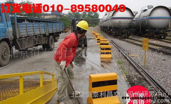 北京地区大量销售道路水泥隔离墩图3
