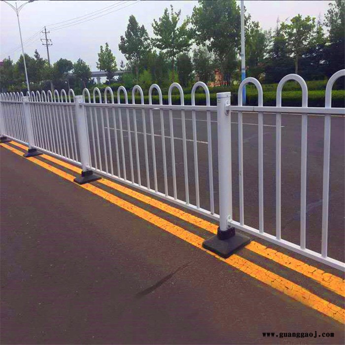 中央隔离护栏现货隔离墩市政车道分离护栏厂家交通道路防撞护栏图7