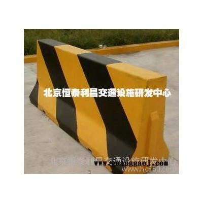 北京地区公路水泥隔离墩