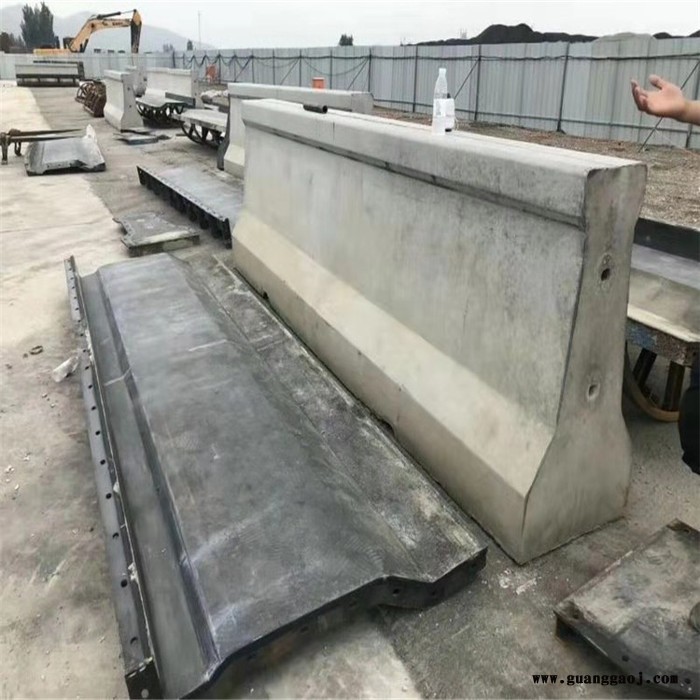 鑫译德模具厂家供应隔离墩模具，防撞墙模板，挡土墙模具，各种型号路沿石/盖板/护坡模具生产,欢迎新老客户来电咨询图7