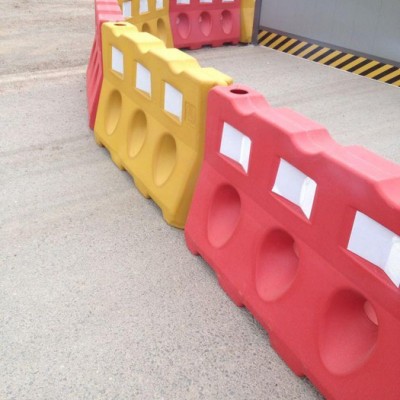 供应畅旺安全器 材 重庆水马 交通设施 隔离墩 防撞桶 水马防撞水马
