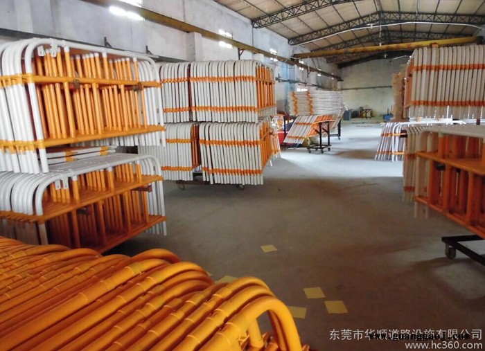 供应**铁马 隔离栏 道路隔离栏 防护栏 道路交通设施 塑料护栏图5