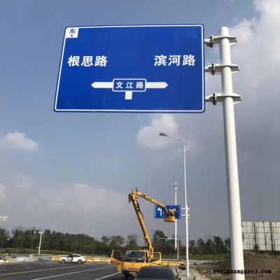 销售交通标志杆 交通标志牌立杆 监控红绿灯标志杆 八角杆交通信号灯灯杆 厂家直供 规格种类丰富